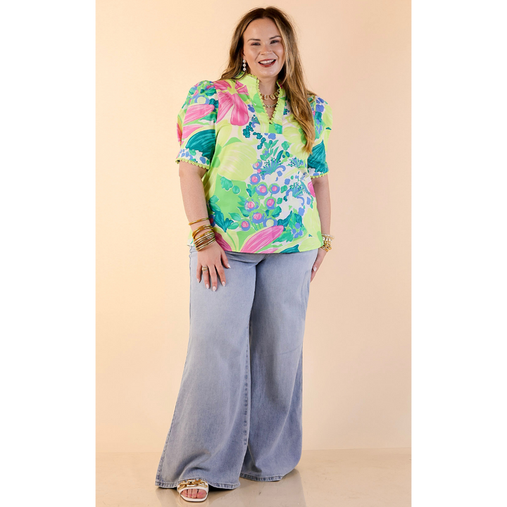 Spring Awakening Floral Print Puff Sleeve Top with Split Neckline in Green Multi