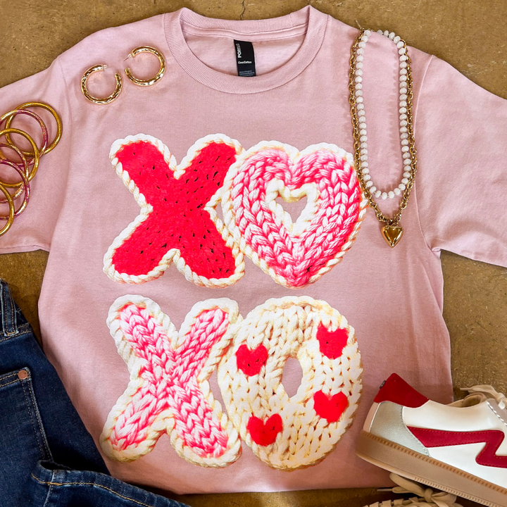 Stitched with Love XOXO Faux Yarn Short Sleeve Graphic Tee in Dusty Rose Pink