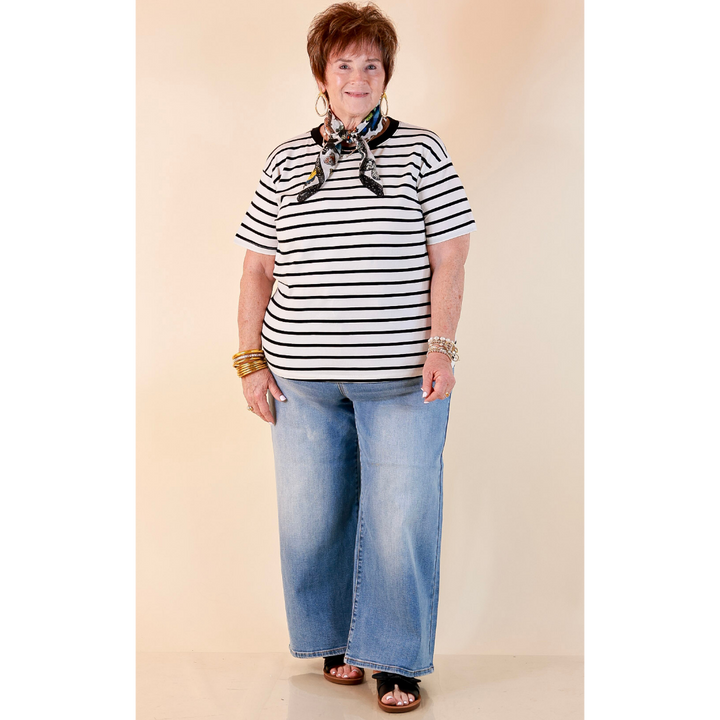 The Daily Stripe Scoop Neck Short Sleeve Striped Tee Top in Black