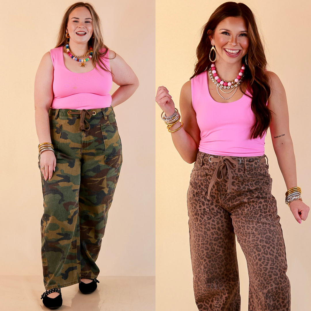 The Everyday Tank Scoop Neck Sleeveless Seamless Crop Tank Top with Built in Bra in Candy Pink