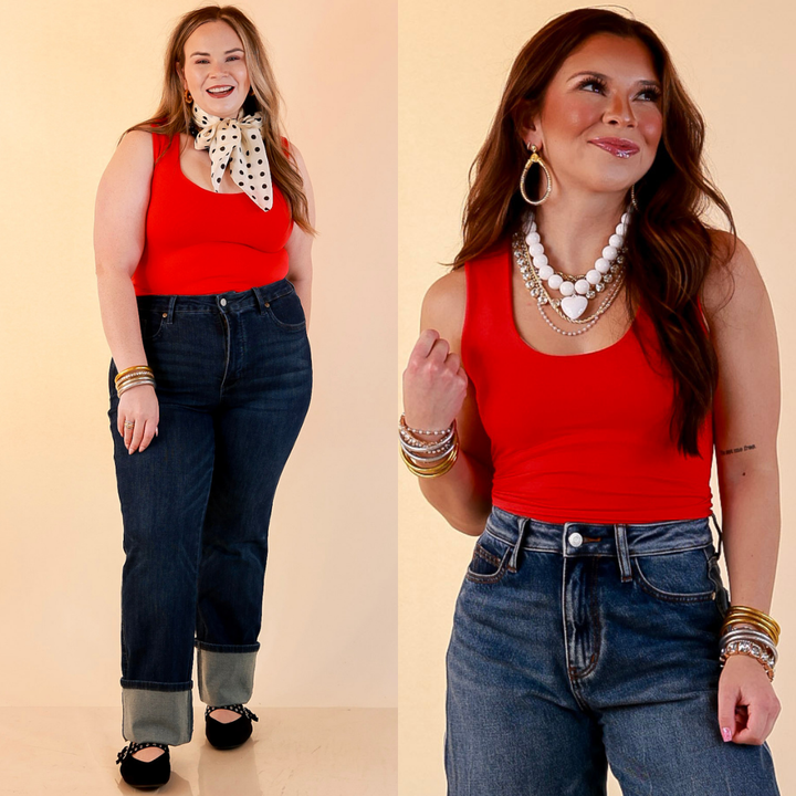 The Everyday Tank Scoop Neck Sleeveless Seamless Crop Tank Top with Built in Bra in Red