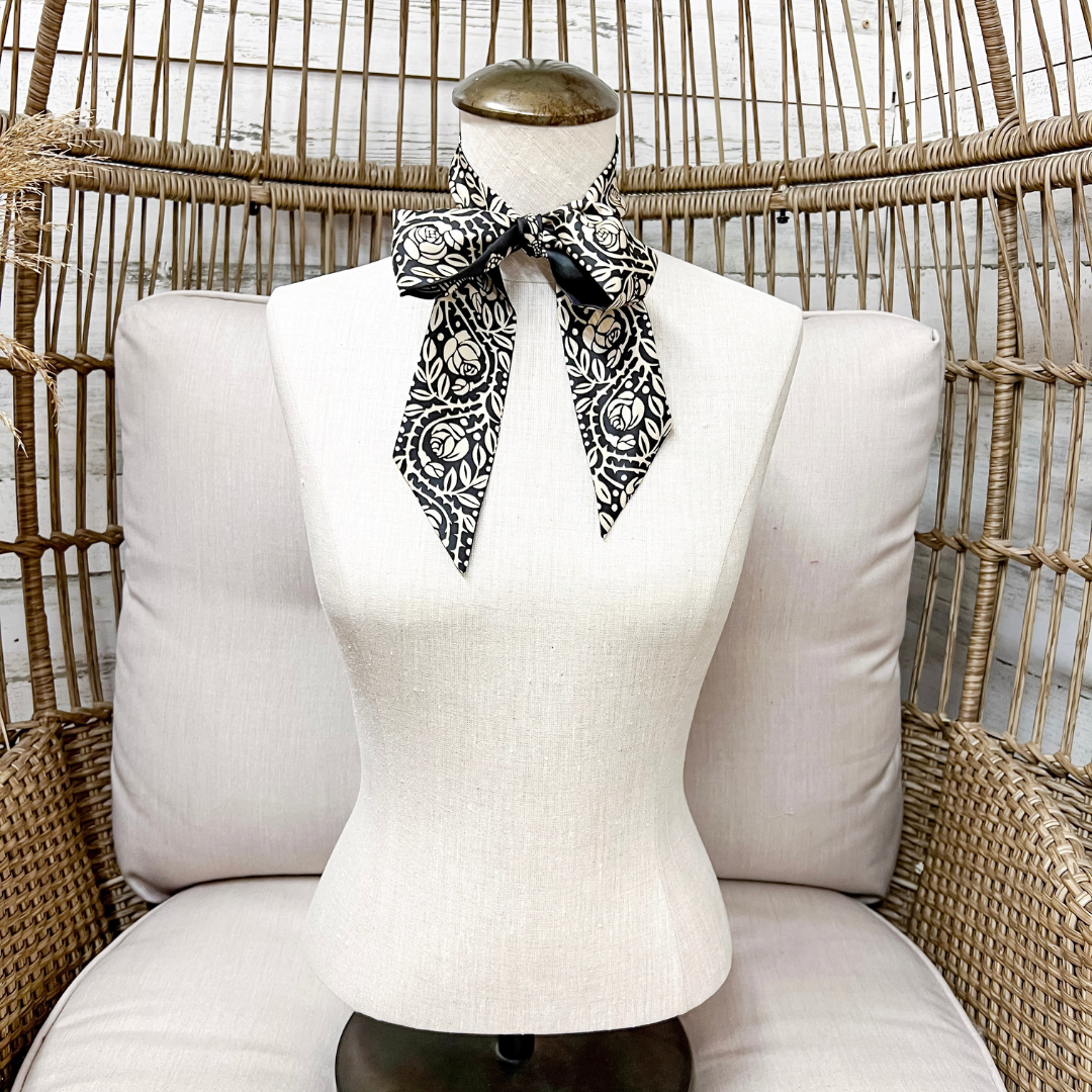 XOXO Art &amp; Co | Rose Trellis Print Reversible Twilly Scarf in Black and Ivory