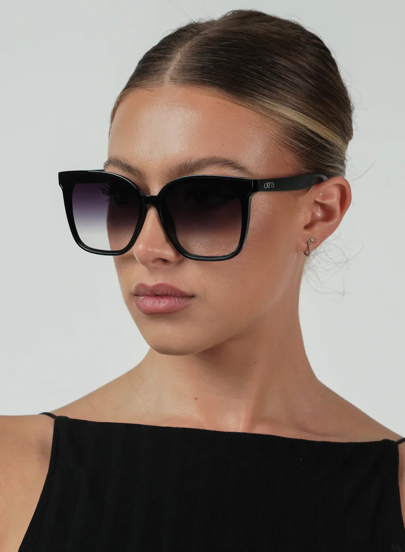 Otra Eyewear | Betty Oversized Square Sunglasses in Black