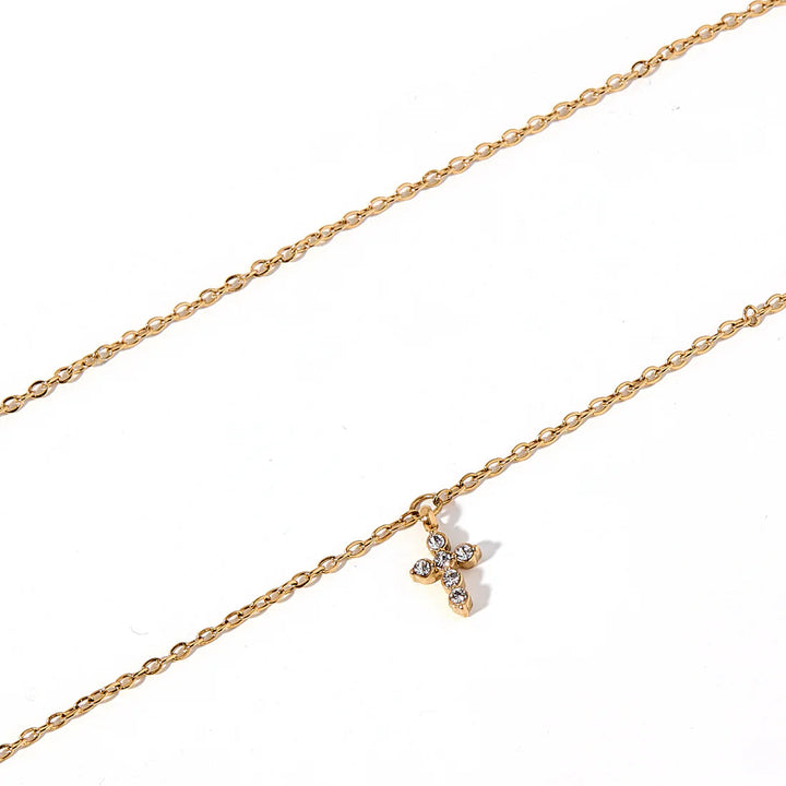 Linny Co | Carly Cross Necklace in Gold