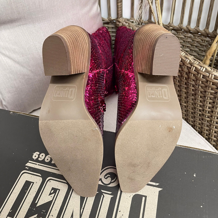 *DISCONTINUED* Dingo | Dance Hall Queen Cowboy Boot in Fuchsia | Last Chance Size 8.5