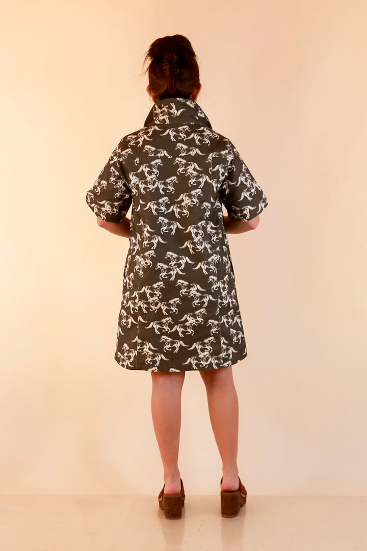 Free Rein Running Horse Print Collared Half Zip Short Sleeve Shift Dress in Olive Green