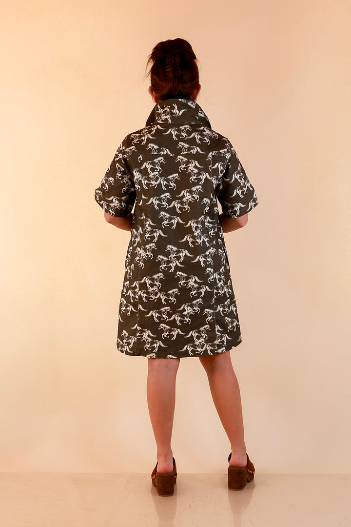 Free Rein Running Horse Print Collared Half Zip Short Sleeve Shift Dress in Olive Green