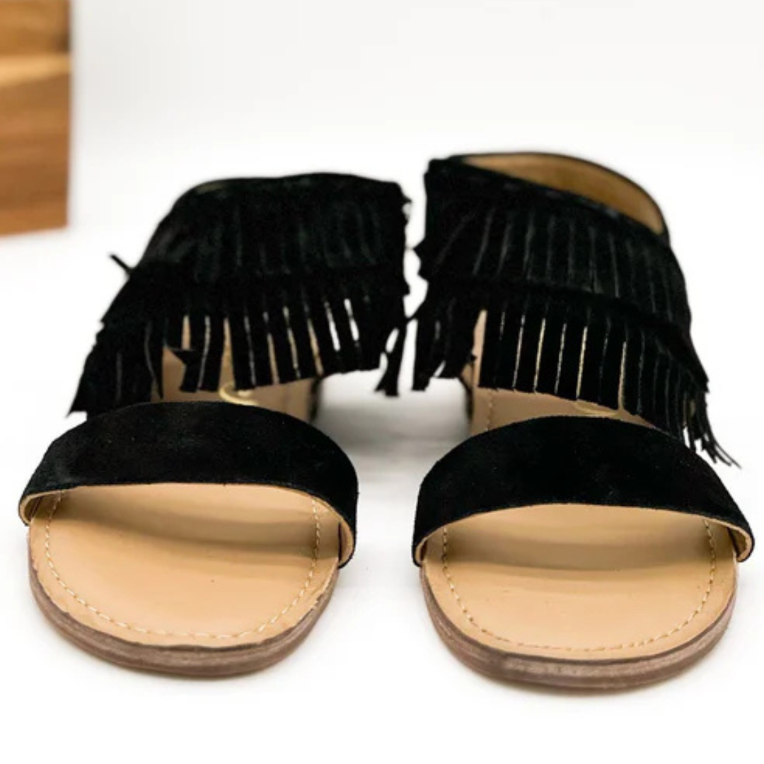 Online Exclusive | Fringe Star Sandal in Black