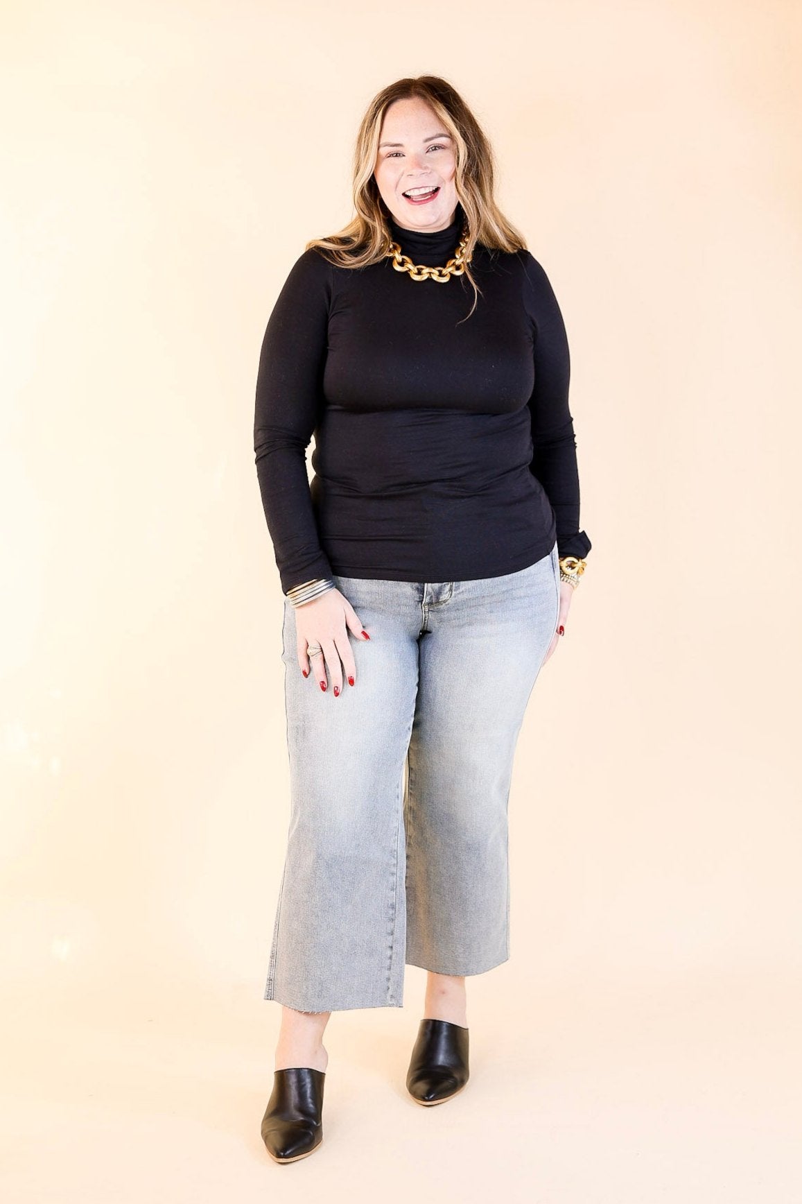 Judy Blue | Casual Confidence Mid Rise Tummy Control Cropped Wide Leg Jean with Raw Hem in Light Wash