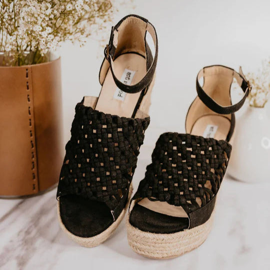 Online Exclusive | Juti Espadrille Wedge in Black