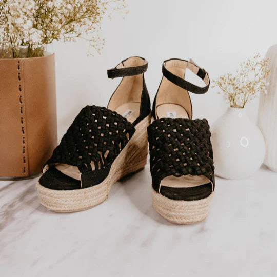 Online Exclusive | Juti Espadrille Wedge in Black