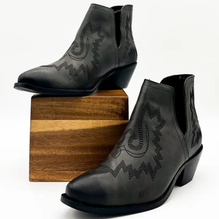 Online Exclusive | Kickin' Western Embroidered Booties in Black