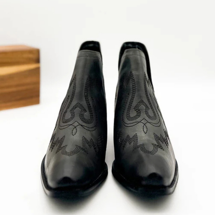 Online Exclusive | Kickin' Western Embroidered Booties in Black