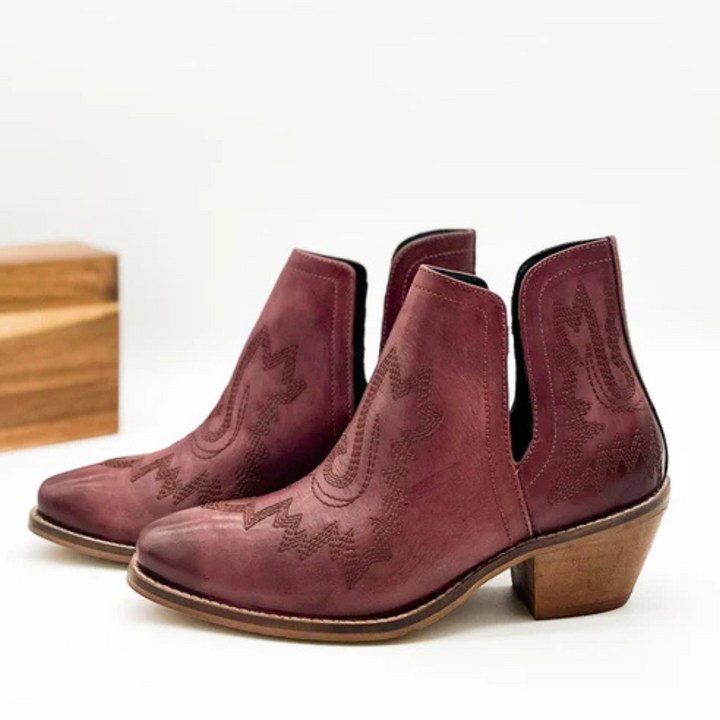 Online Exclusive | Kickin' Western Embroidered Booties in Burgundy