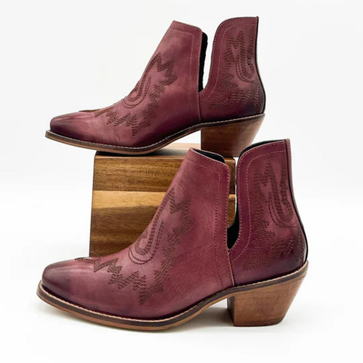 Online Exclusive | Kickin' Western Embroidered Booties in Burgundy