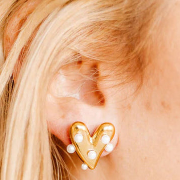 Linny Co | Bristol Gold Heart Earrings with Pearl Accents