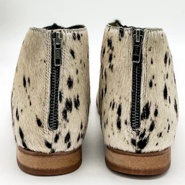 Online Exclusive | Nola Sandals in Black and White