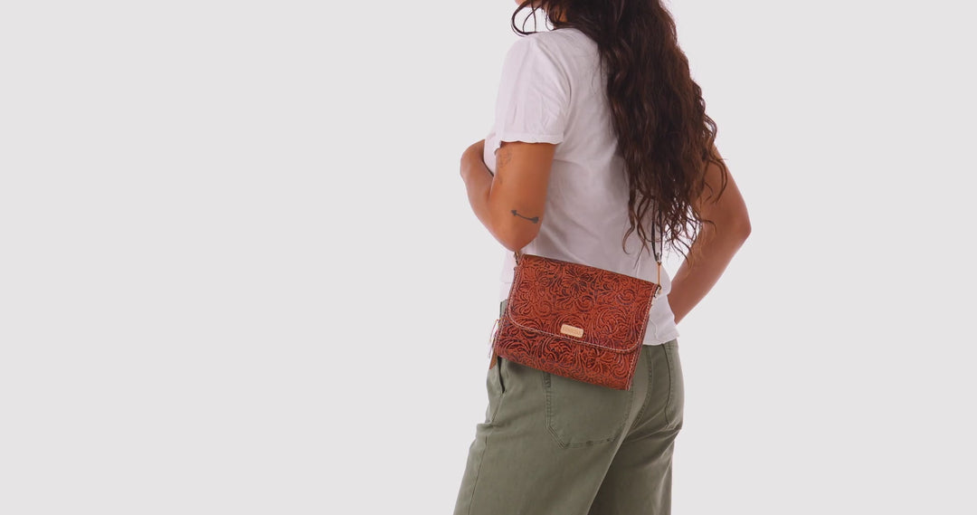 Consuela | Sally On The Town