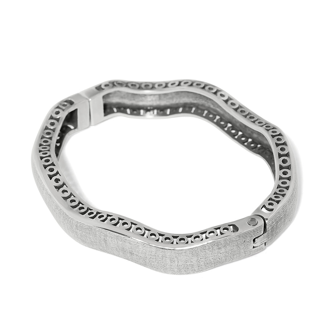 Brighton | Inner Circle Wide Hinged Bangle in Silver