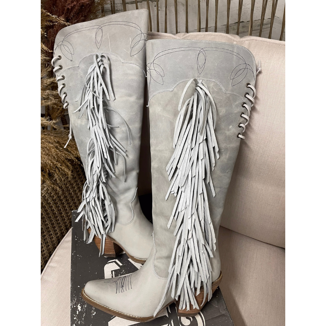 *DISCONTINUED* Dingo  Sky High Cowboy Boot in Off White | Last Chance Size 9