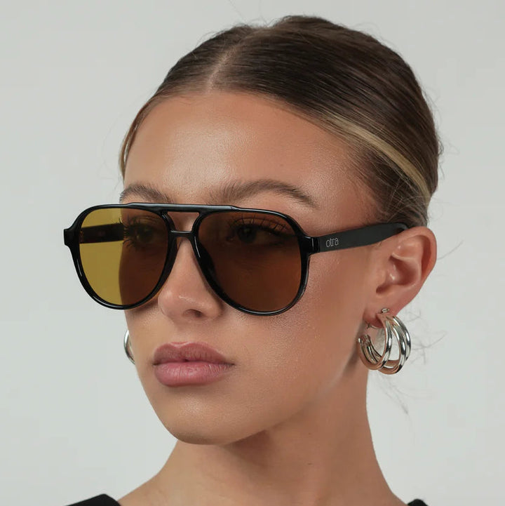 Otra Eyewear | Stevie Aviator Olive Fade Sunglasses in Black