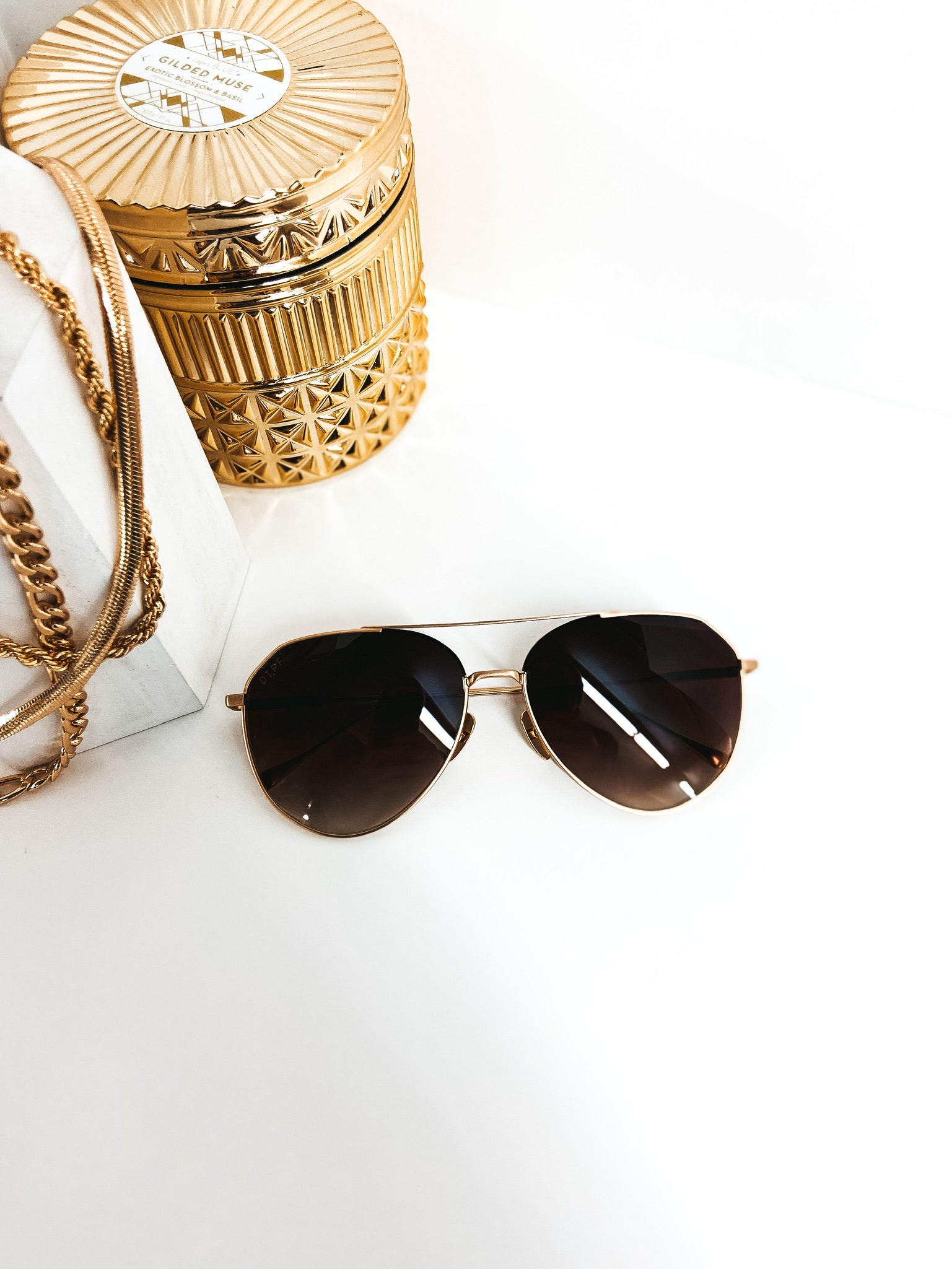 DIFF | Dash Coffee Gradient Lens Sunglasses in Gold - Giddy Up Glamour Boutique