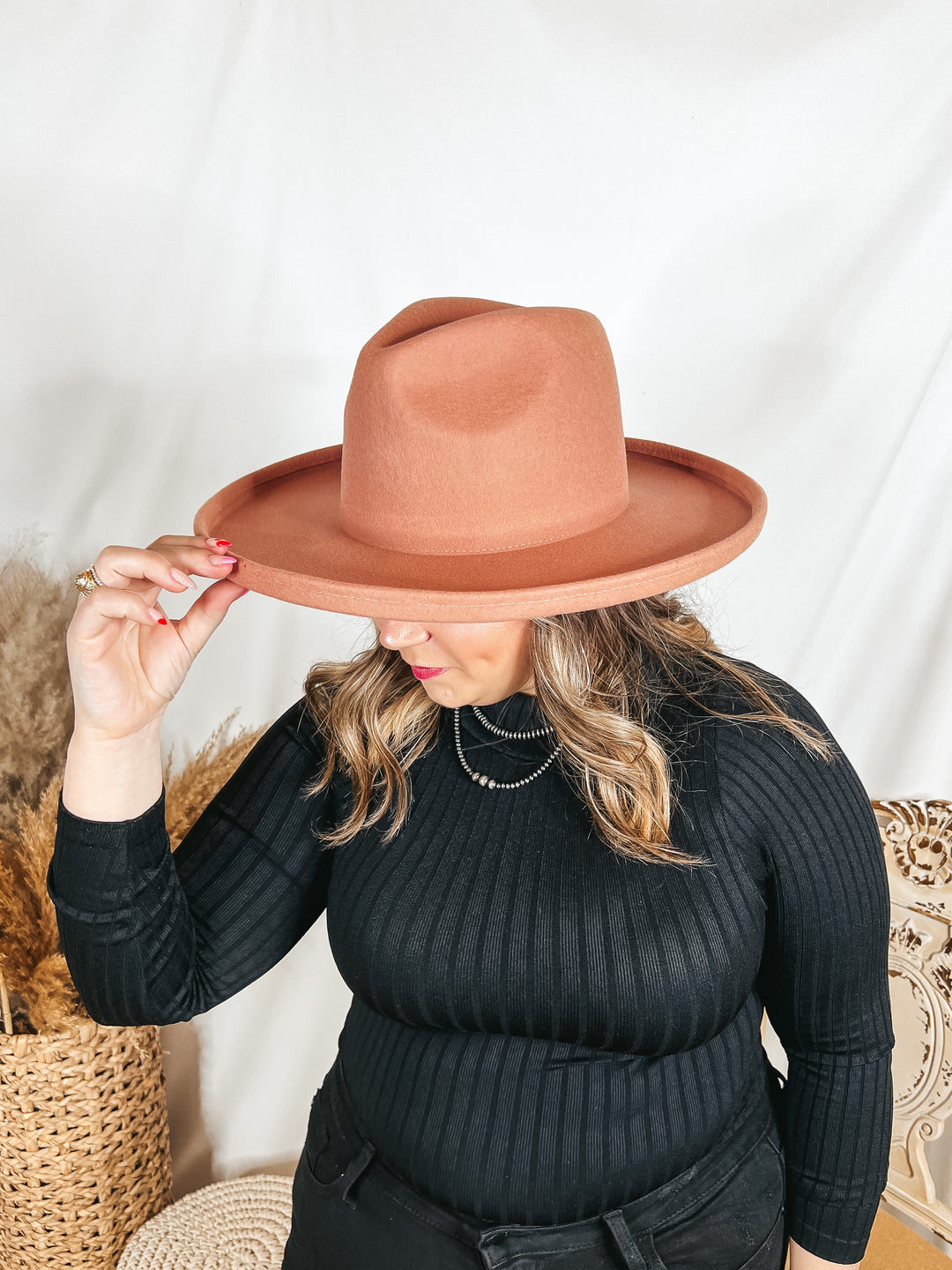 GiGi Pip | Cara Loren Pencil Brim Wool Felt Hat in Dusty Pink - Giddy Up Glamour Boutique