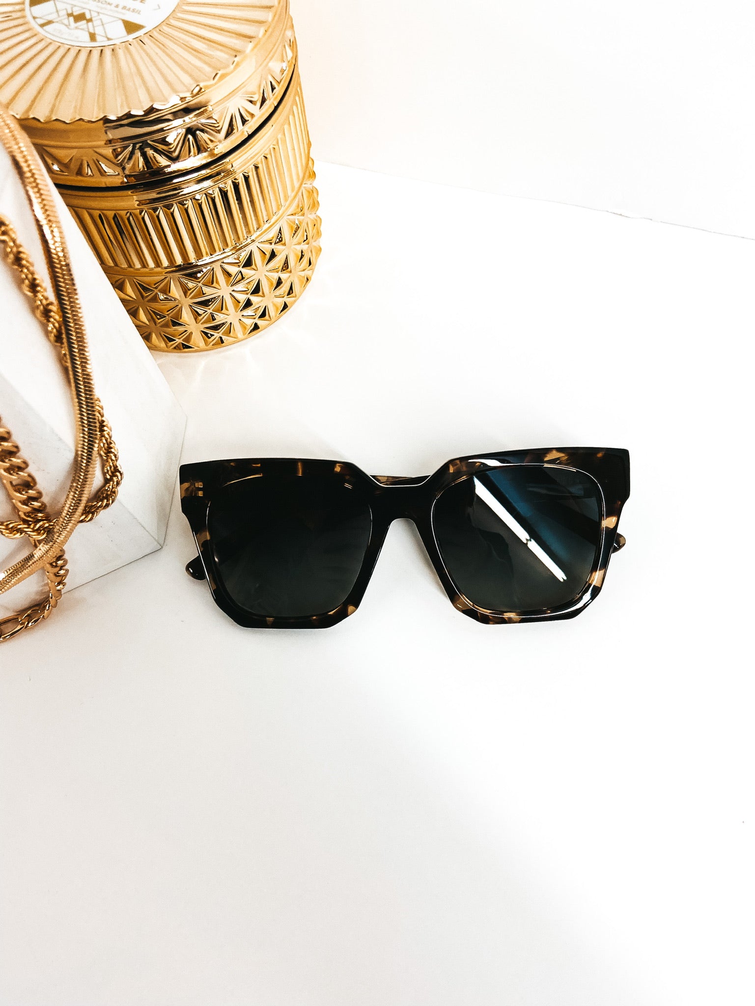 DIFF x Jessie James Decker | Jessie Polarized Grey Gradient Sunglasses in Espresso Tortoise - Giddy Up Glamour Boutique