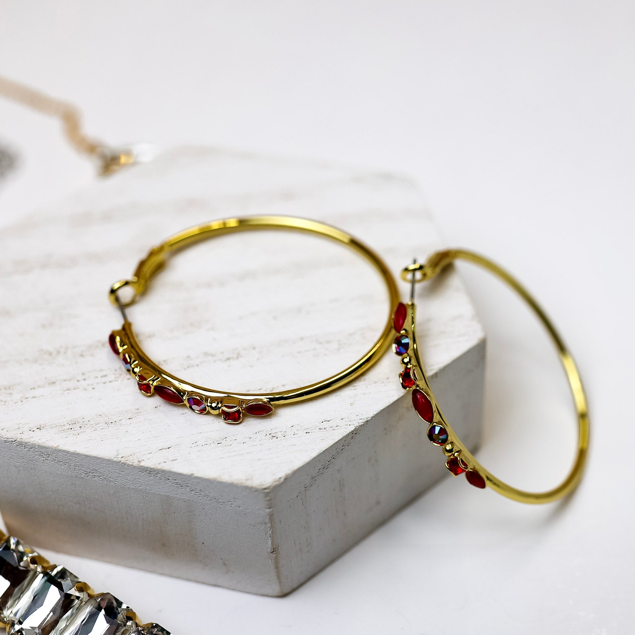 Sorrelli | Mixed Media Hoop Earrings in Bright Gold Tone and Cranberry - Giddy Up Glamour Boutique