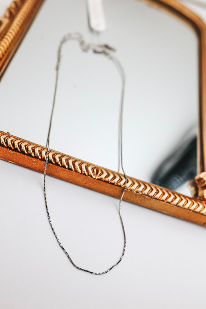 Sorrelli | Millie Choker Necklace in Palladium Silver Tone - Giddy Up Glamour Boutique