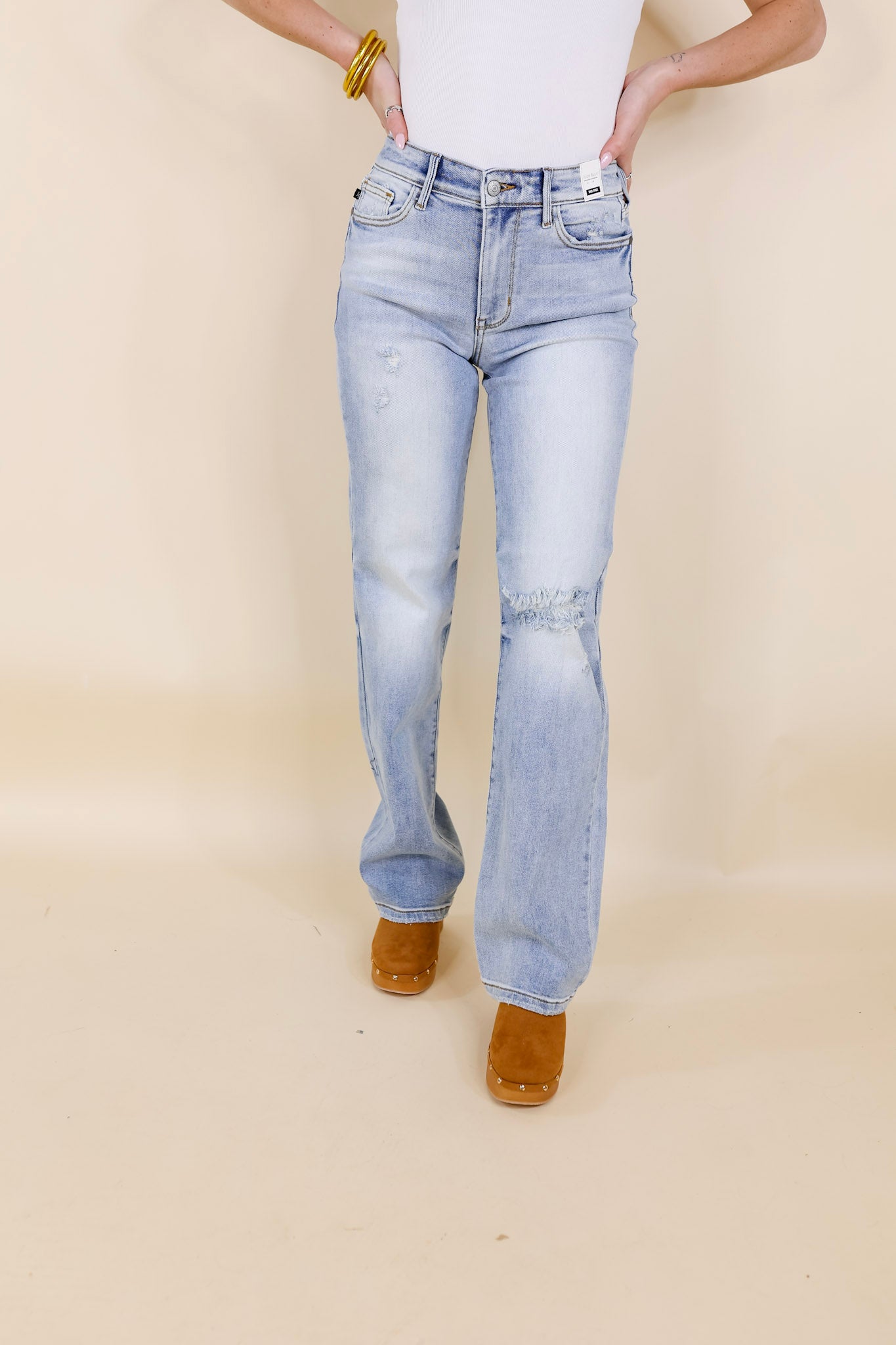 Judy Blue | Invitation Only Destroy Knee Dad Jeans in Light Wash - Giddy Up Glamour Boutique