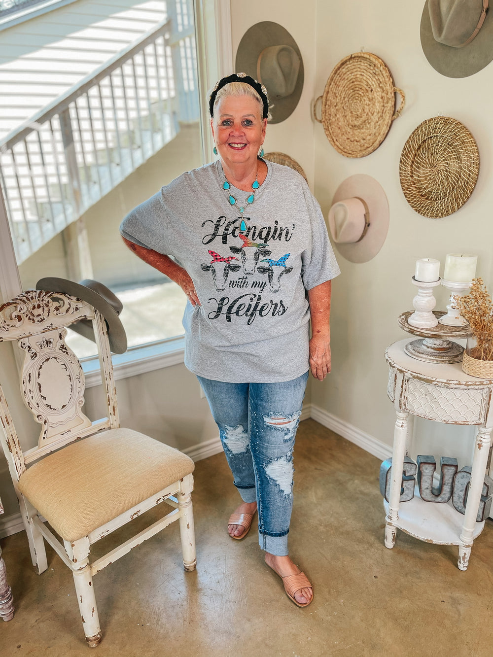 Online Exclusive | Hangin' with my Heifers Cow Short Sleeve Graphic Tee in Heather Grey - Giddy Up Glamour Boutique
