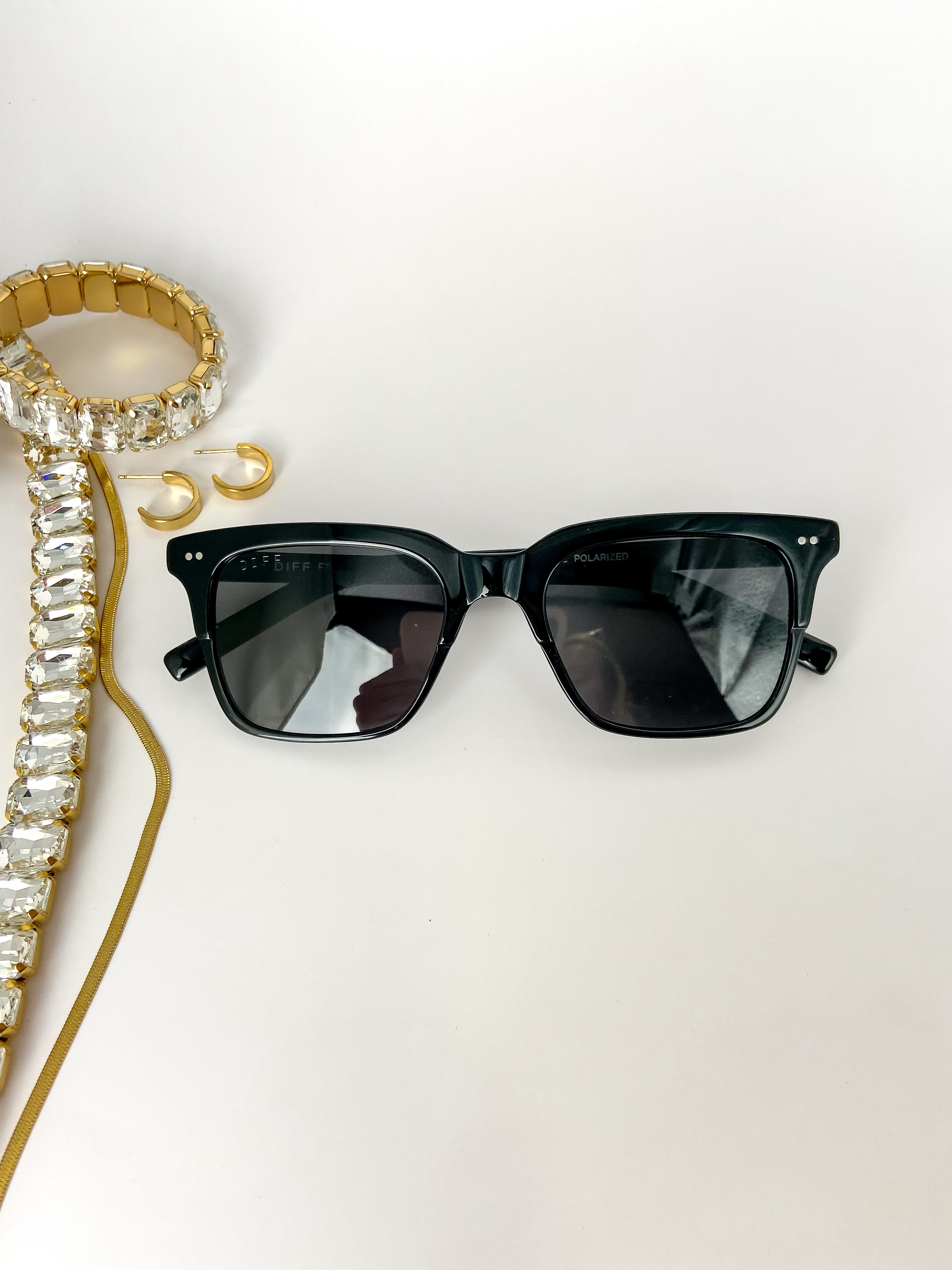 DIFF | Billie Polarized Grey Lens Sunglasses in Black - Giddy Up Glamour Boutique
