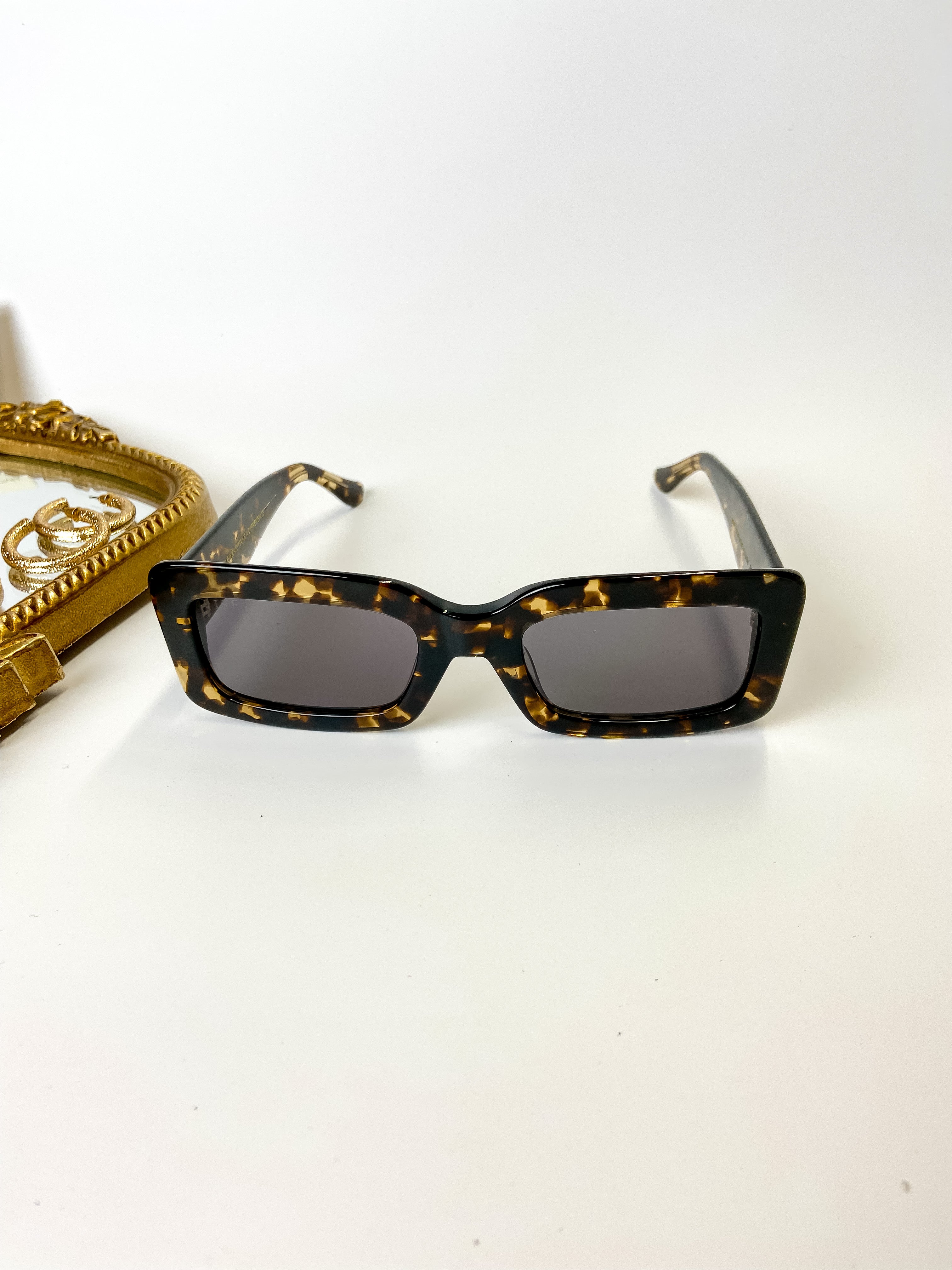 DIFF | Indy Grey Rectangle Lens Sunglasses in Espresso Tortoise - Giddy Up Glamour Boutique
