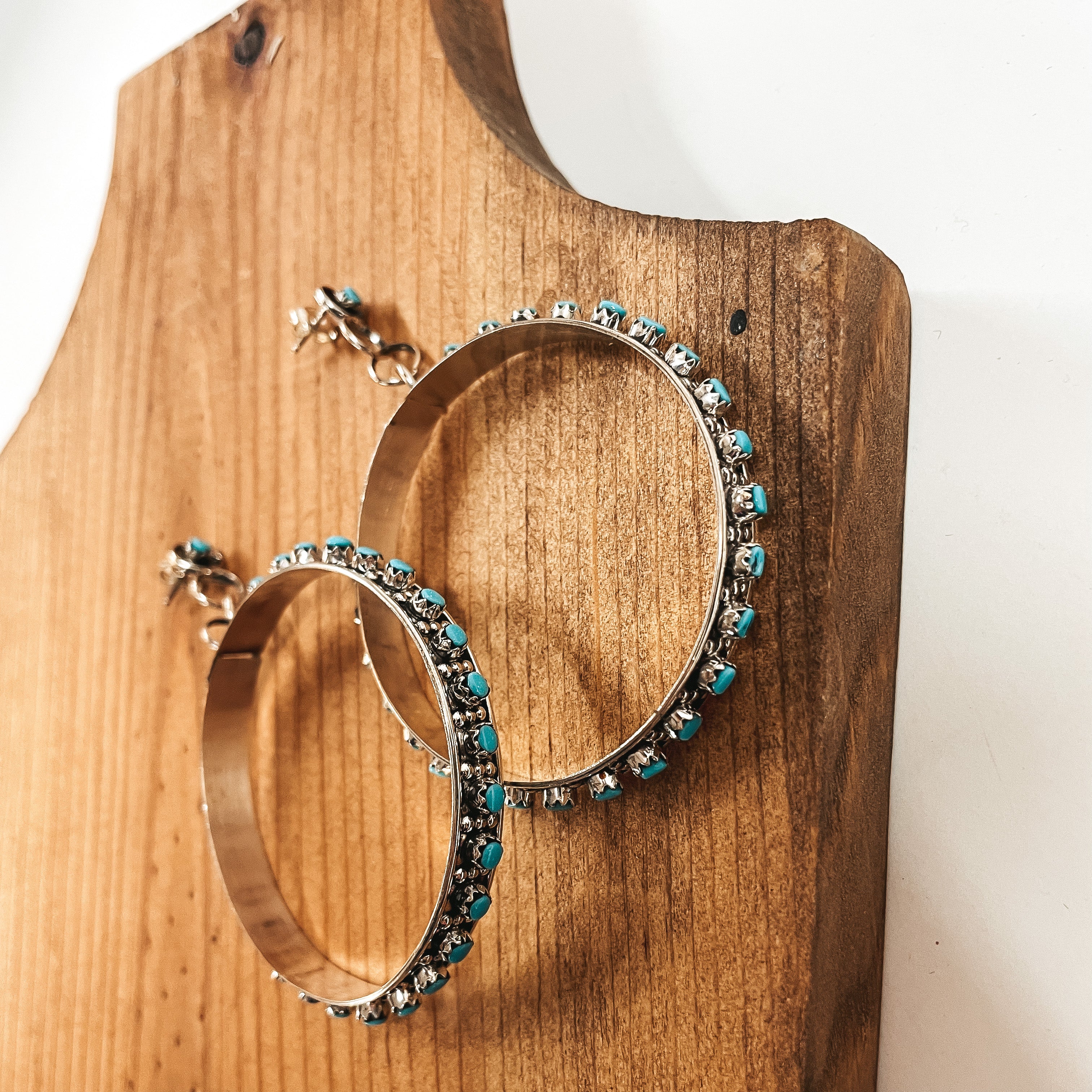 Zuni | Zuni Handmade Sterling Silver Circle Drop Earrings with Turquoise Stones - Giddy Up Glamour Boutique