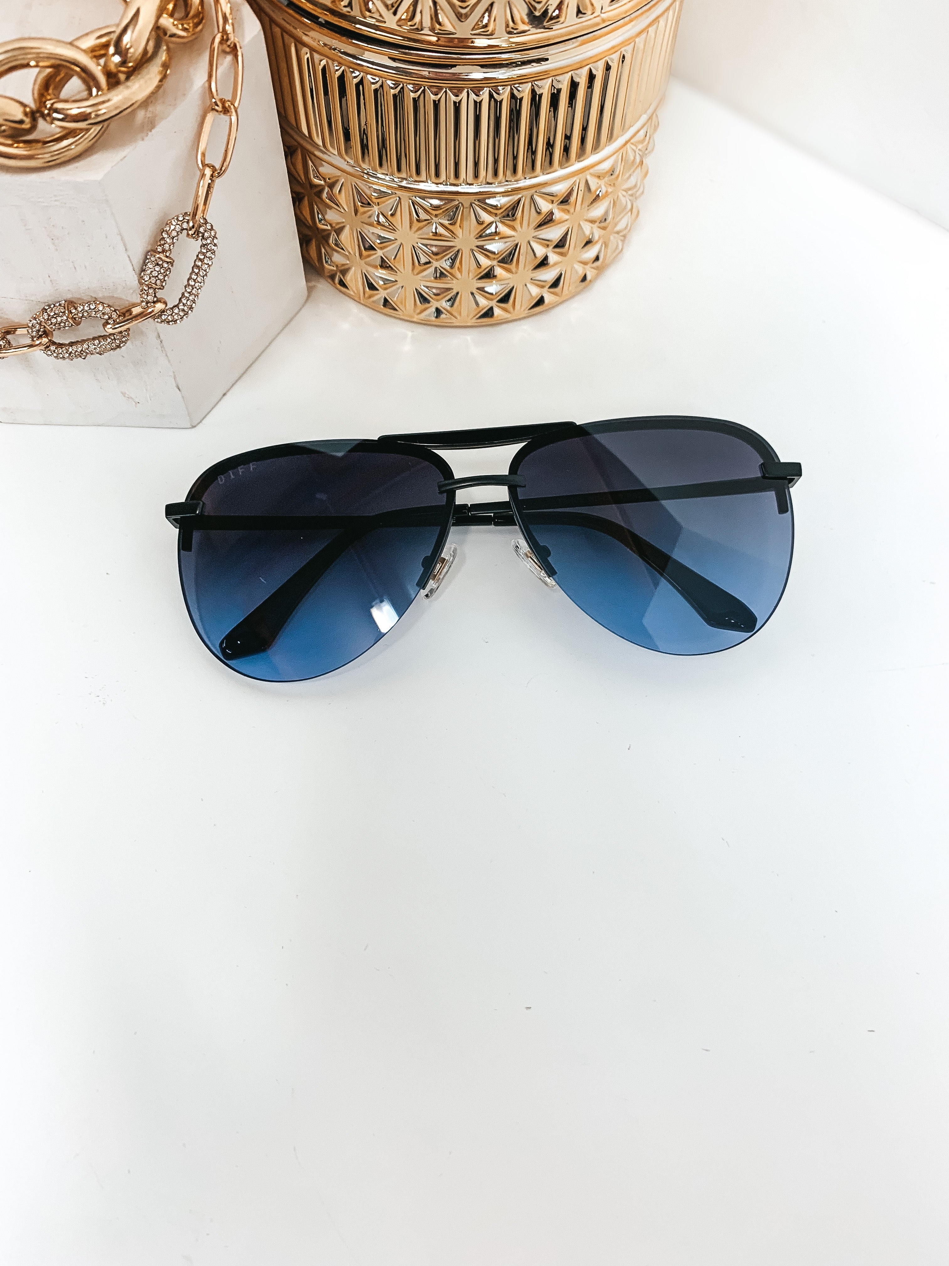 DIFF | Tahoe Blue Gradient Lens Sunglasses in Matte Black - Giddy Up Glamour Boutique
