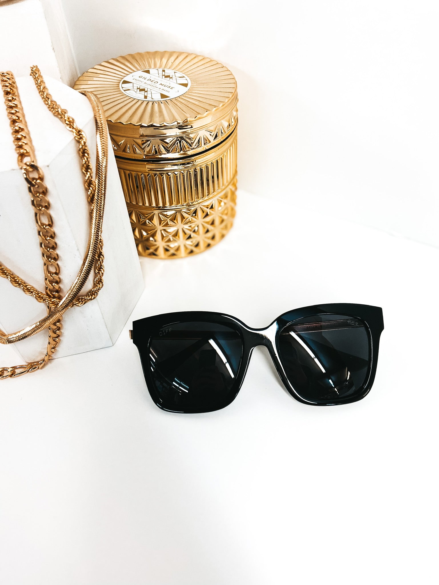 DIFF x H.E.R. | Bella Black Lens Sunglasses in Black and Gold - Giddy Up Glamour Boutique