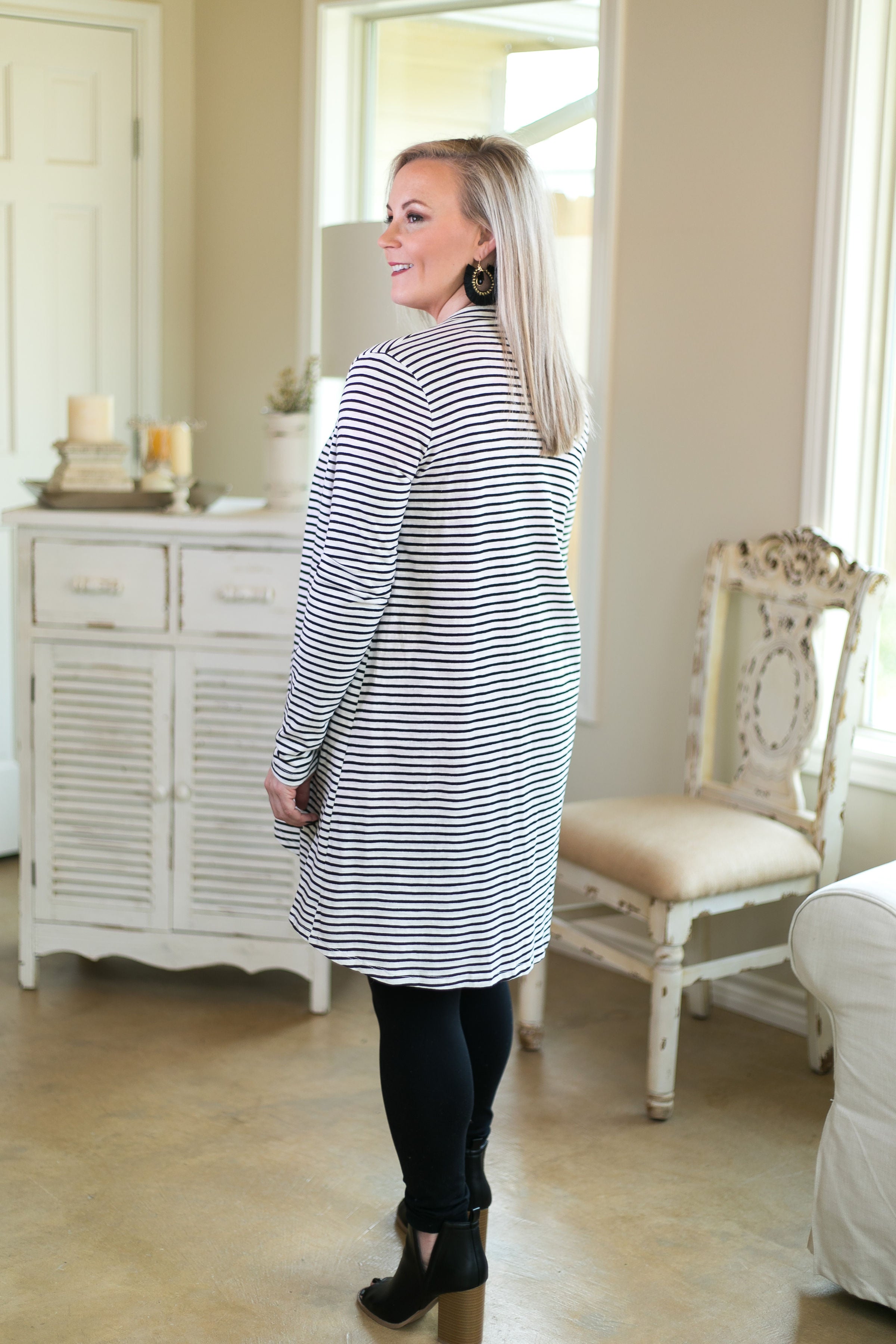 women's plus size kimono duster cover up cardigan sweater boutique trendy affordable cheap american stripe striped stripes black white