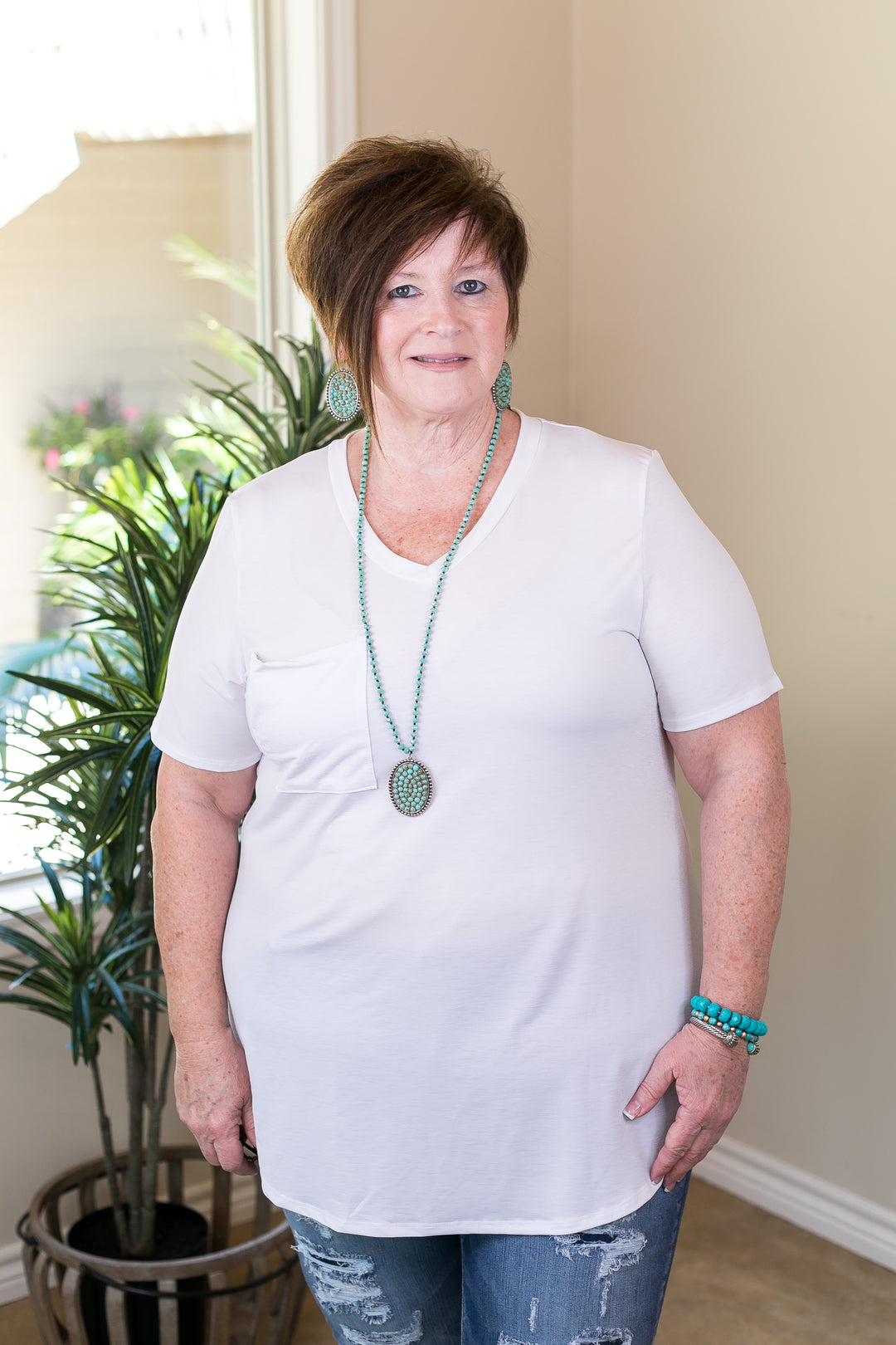 Just Right Short Sleeve Pocket Tee in White - Giddy Up Glamour Boutique