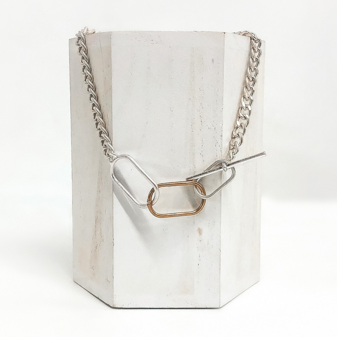 Chain Link Necklace with Toggle Clasp in Silver - Giddy Up Glamour Boutique