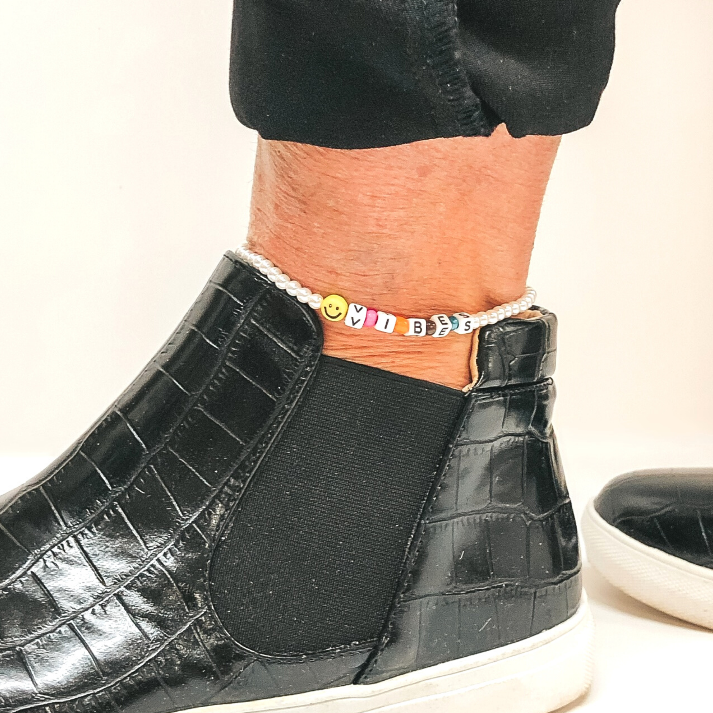 Smiley Vibes Beaded Anklet in White - Giddy Up Glamour Boutique