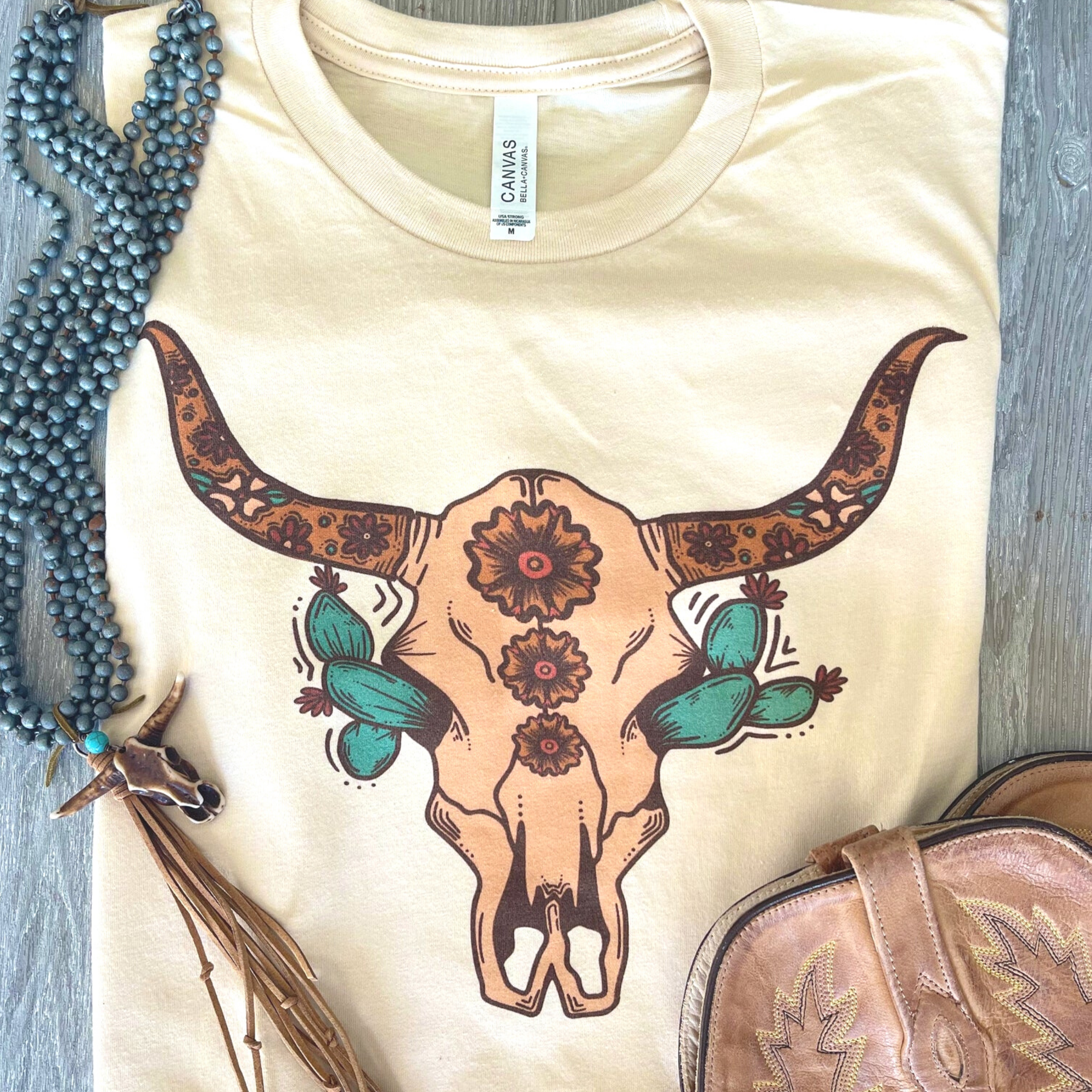 Online Exclusive | Edge of El Paso Short Sleeve Graphic Tee in Cream - Giddy Up Glamour Boutique