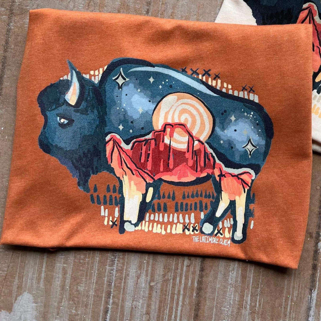 Online Exclusive | Navasota Nights Buffalo Graphic Tee in Heather Harvest Orange - Giddy Up Glamour Boutique