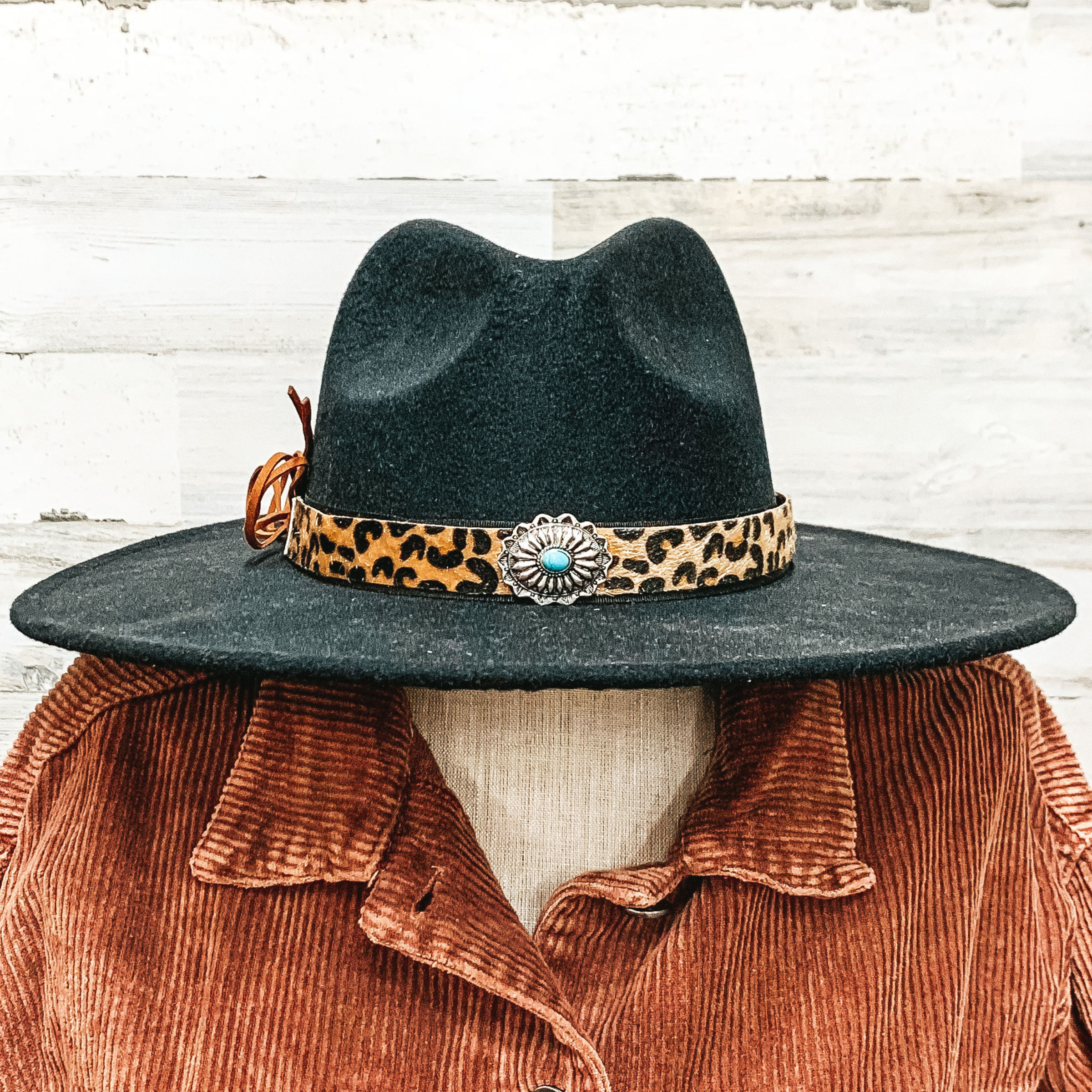 Big Impressions Leopard Print Hat Band in Silver Tone/Turquoise - Giddy Up Glamour Boutique
