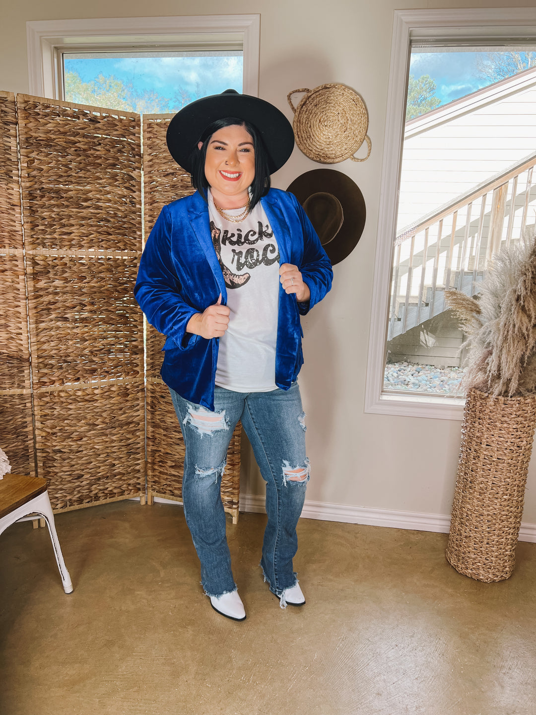 Chic Arrival 3/4 Sleeve Velvet Blazer in Royal Blue - Giddy Up Glamour Boutique