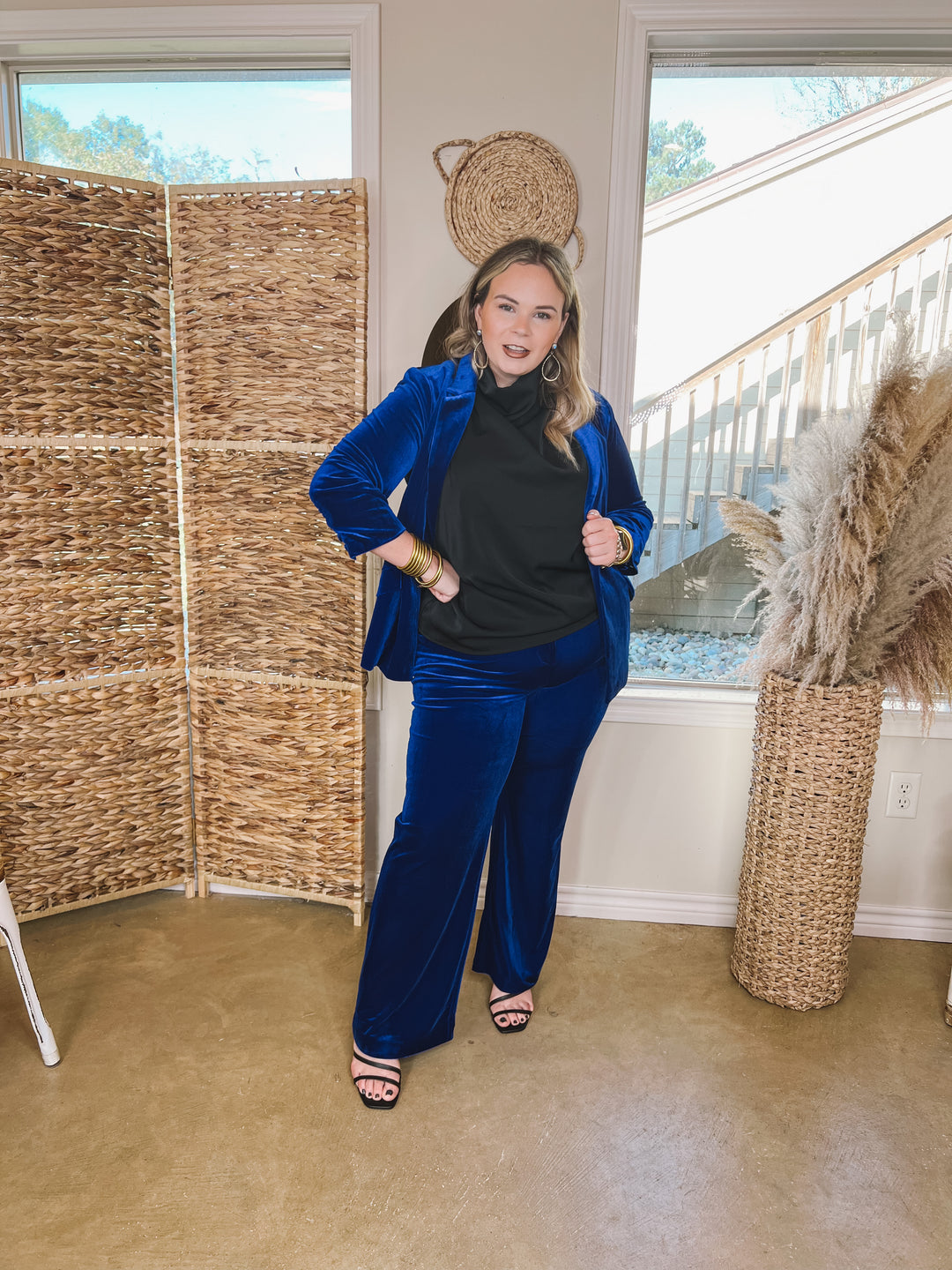 Chic Arrival 3/4 Sleeve Velvet Blazer in Royal Blue - Giddy Up Glamour Boutique