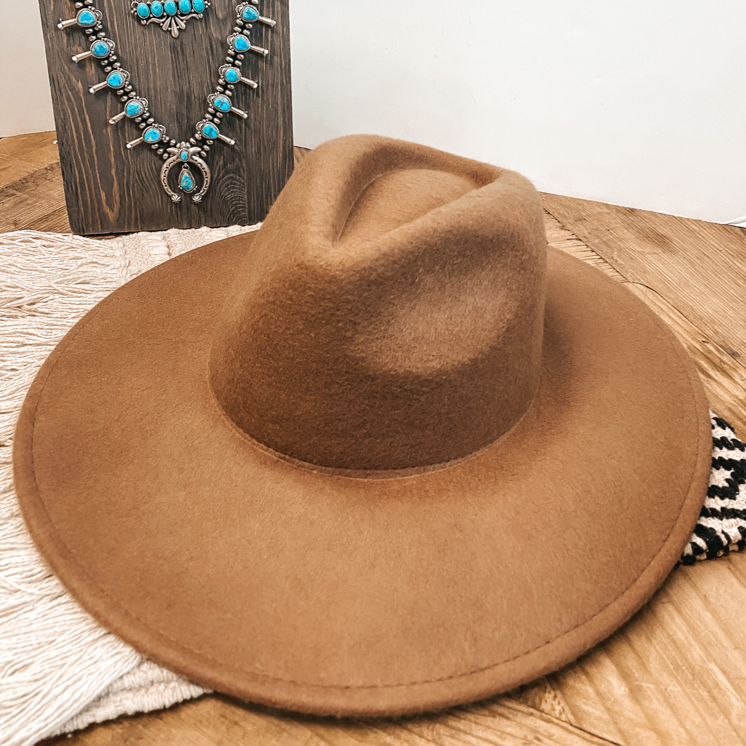 Amarillo Sky Classic Rancher Felt Hat in Tan - Giddy Up Glamour Boutique