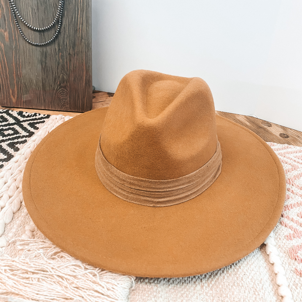 Perfect Pick Faux Felt Hat with Matching Band in Tan - Giddy Up Glamour Boutique
