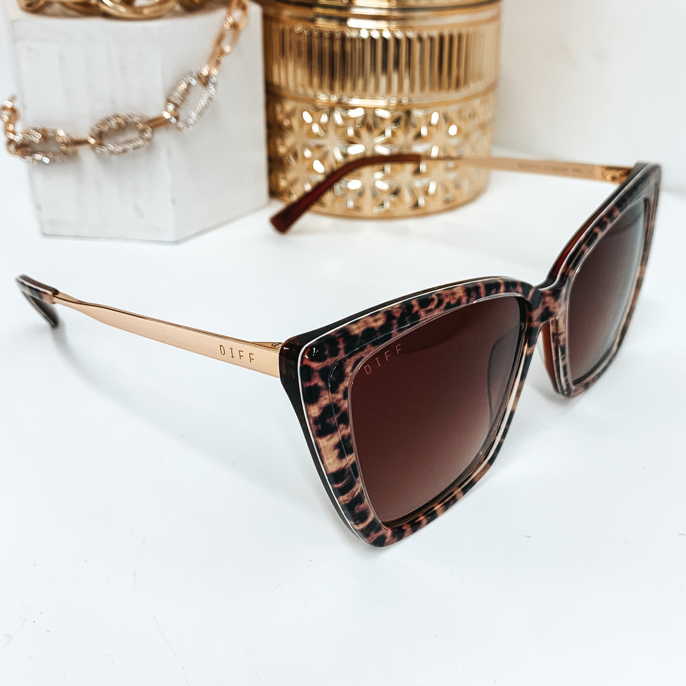 DIFF | Becky II Brown Gradient Lens Sunglasses in Leopard Tortoise Print - Giddy Up Glamour Boutique