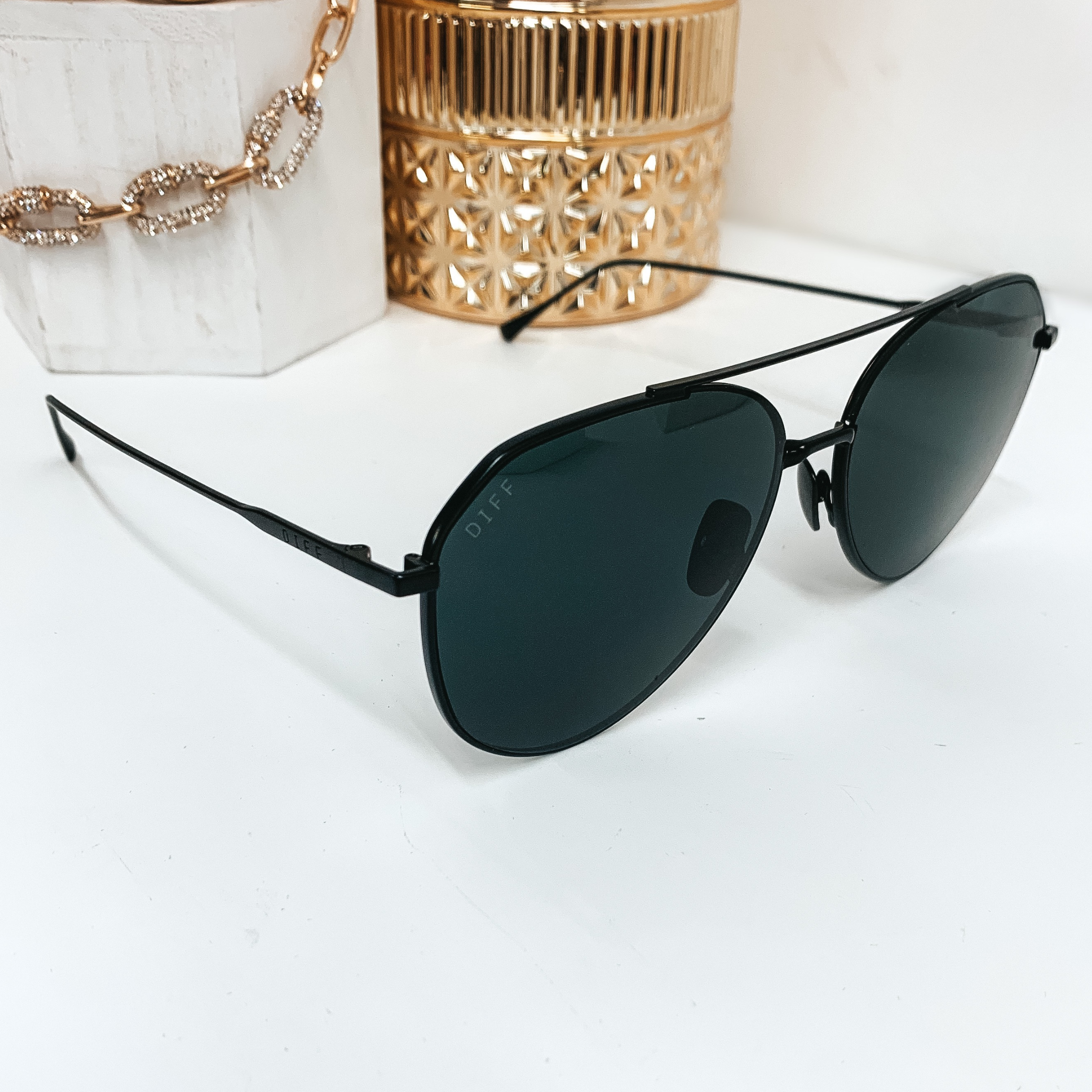 DIFF | Dash Polarized Black Lens Sunglasses in Matte Black - Giddy Up Glamour Boutique
